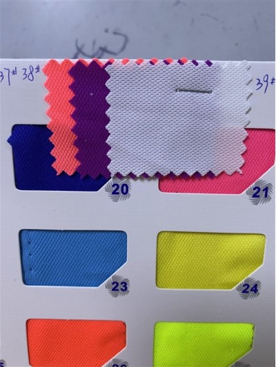 GZ-YXYF 1126#-1 Japanese Pearl Width: 180CM Weight: 150GSM Composition: 100%polyester Moisture Wicking side view